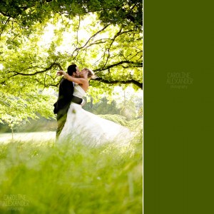 kissing in the grass at Aynhoe Park