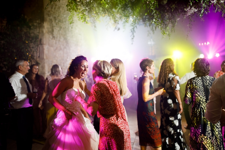 bride dancing at cripps stone barn